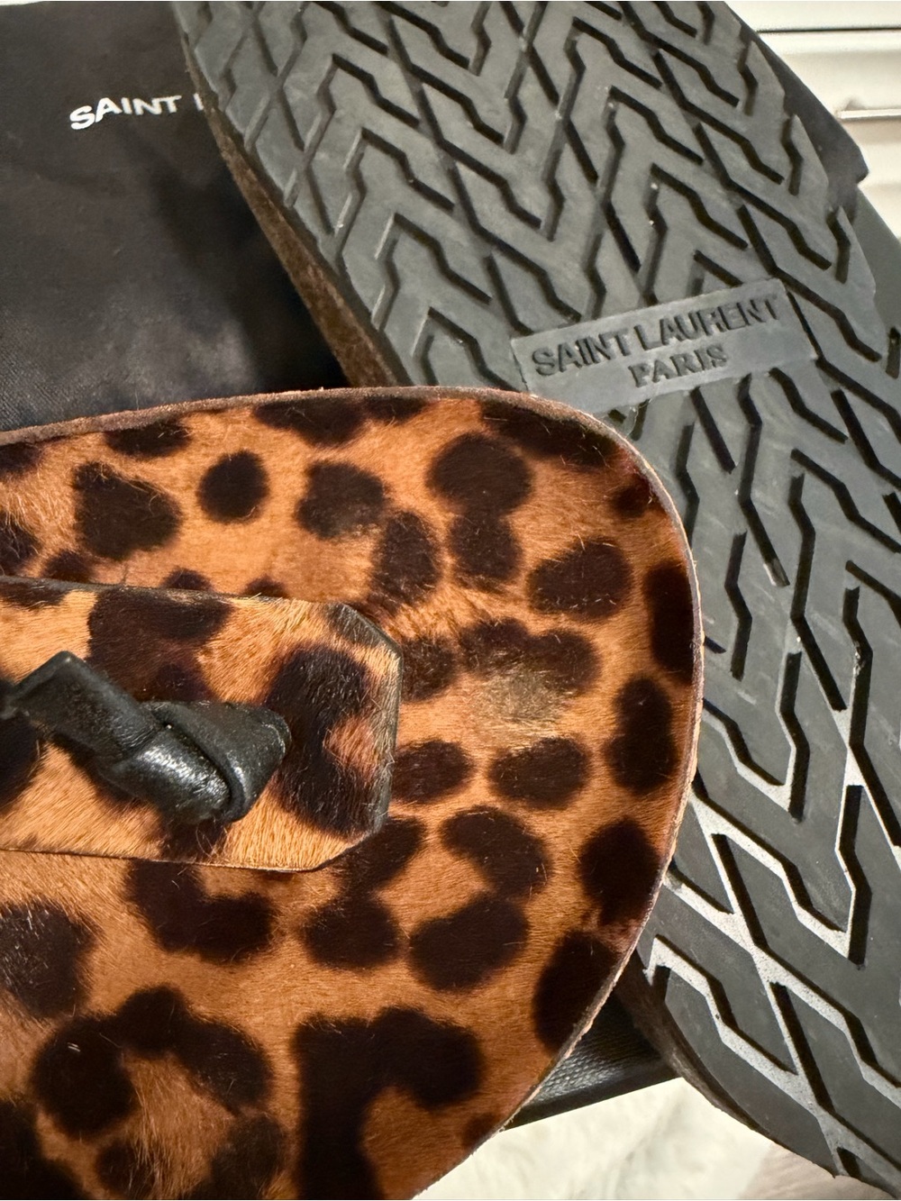 Yves Saint Laurent Animal print sandal - Picture 9 of 10